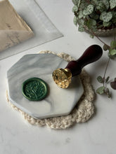 Load image into Gallery viewer, Wax Seal Stamp - Vine
